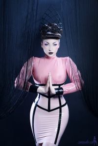 Comtesse Léa par Rémy Cozot