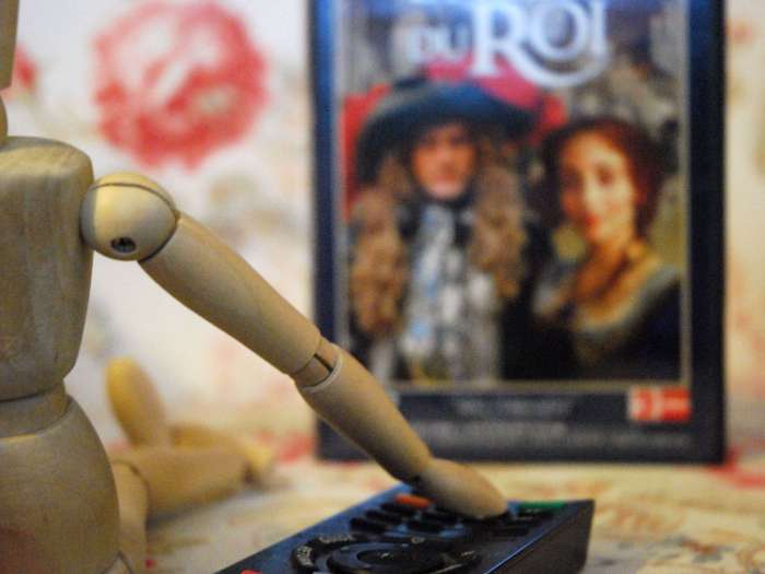 DVD de "L'Allée du Roi", un téléfilm de Nina Companeez (1995).© Ilmi'